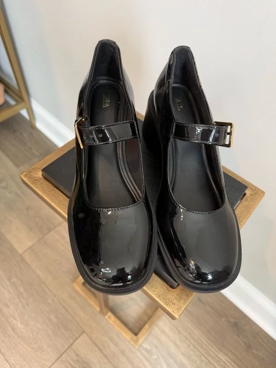 Zara Black Patent Mary Jane Block Heel Shoes - Picture 3 of 13